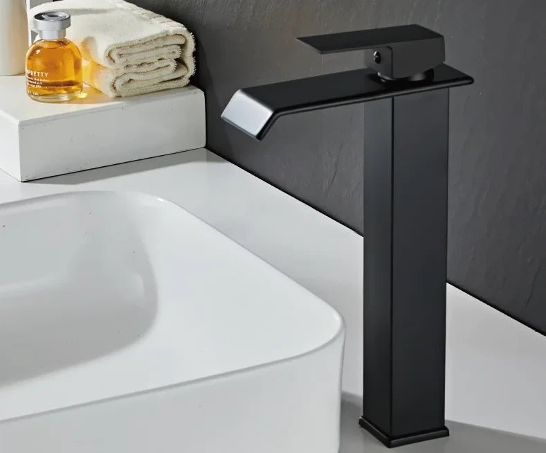 Torneira Premium para Banheiro BlackGeometricLine - achatudostore