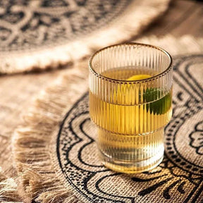 Sousplats Trançada com Franjas e Detalhes de Pompom para Sala de Jantar (Kit com 4x) - achatudostore